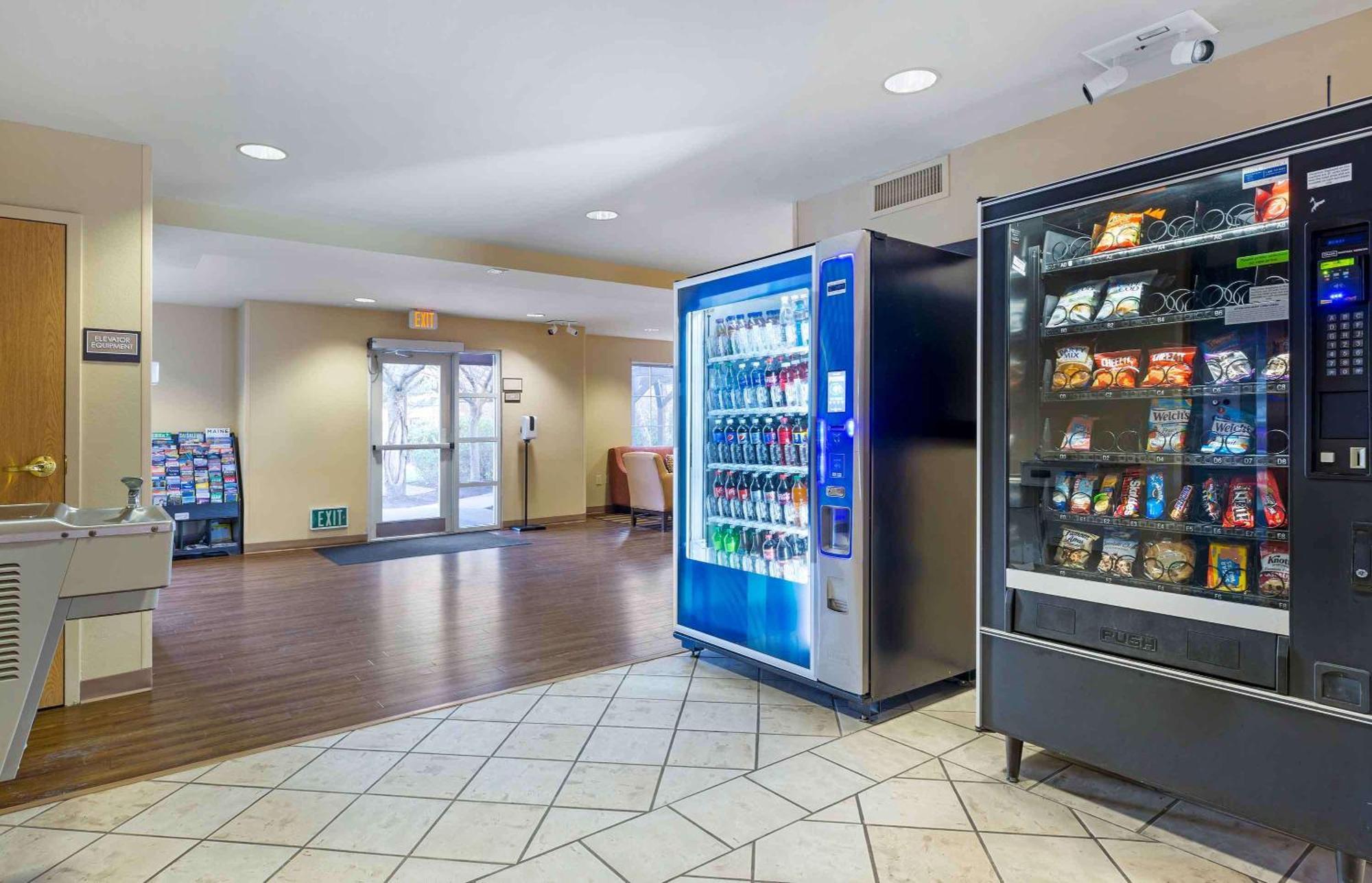 Extended Stay America Suites - Boston - Waltham - 32 4Th Ave Esterno foto
